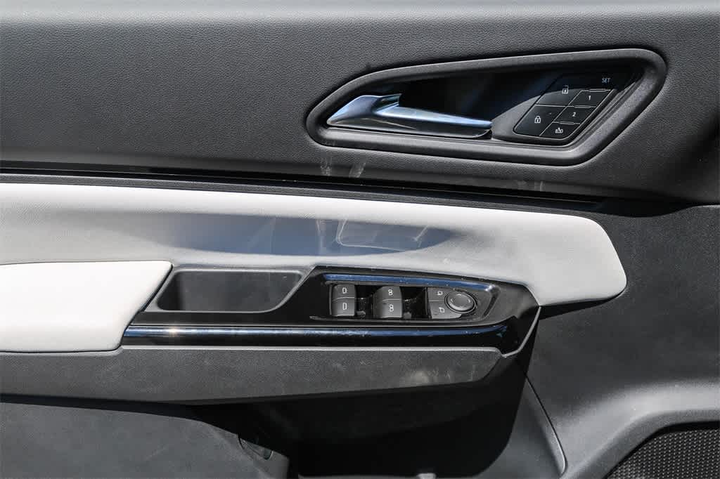 Thumbnail: 2025 Honda Prologue - 22