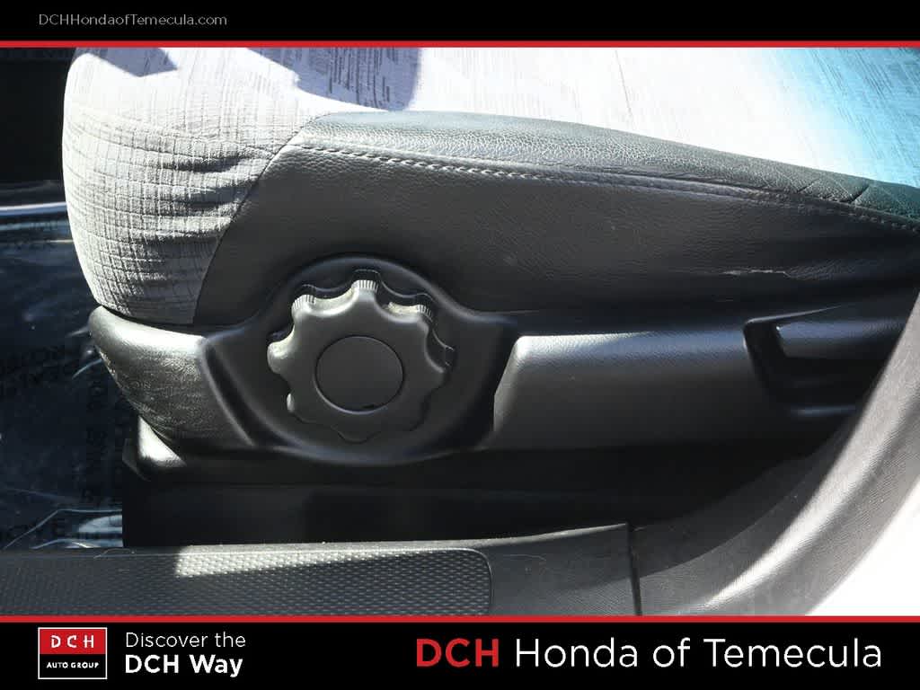 Thumbnail: 2002 Honda CR-V - 16