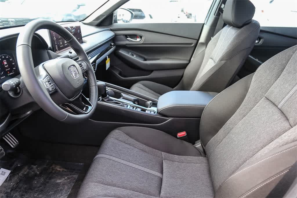 2025 Honda Accord Sport 19