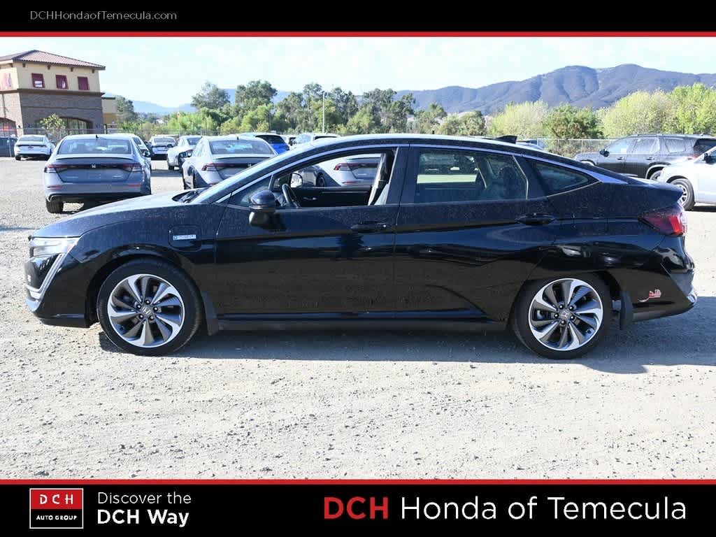 2018 Honda Clarity Plug-In Hybrid Touring photo 2