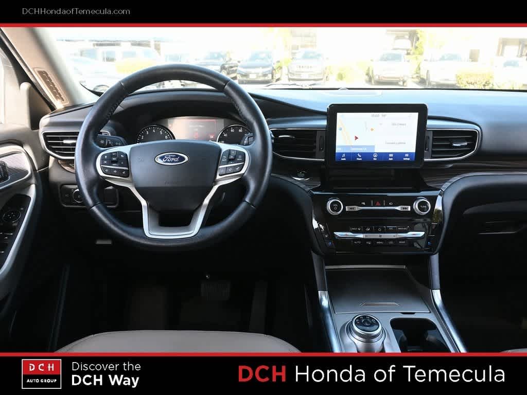 Thumbnail: 2021 Ford Explorer - 8