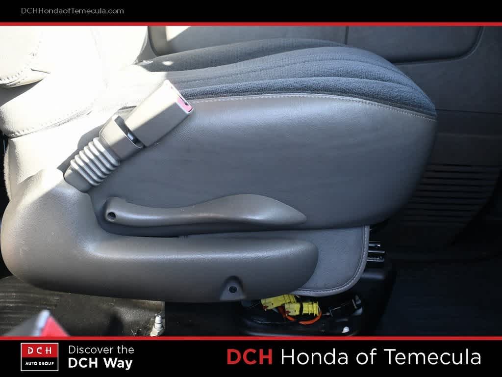 Thumbnail: 2024 GMC Savana - 17