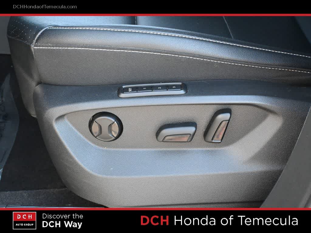 Thumbnail: 2022 Volkswagen Atlas - 17