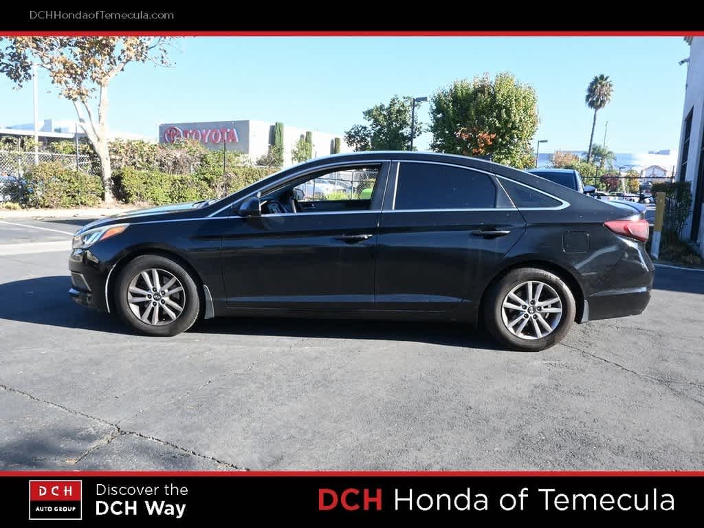 Thumbnail: 2015 Hyundai Sonata - 4