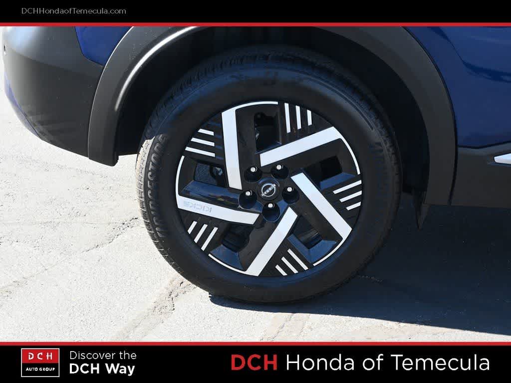 Thumbnail: 2025 Nissan Kicks - 23