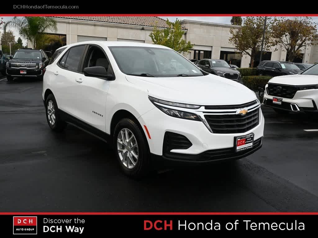 Thumbnail: 2022 Chevrolet Equinox - 3