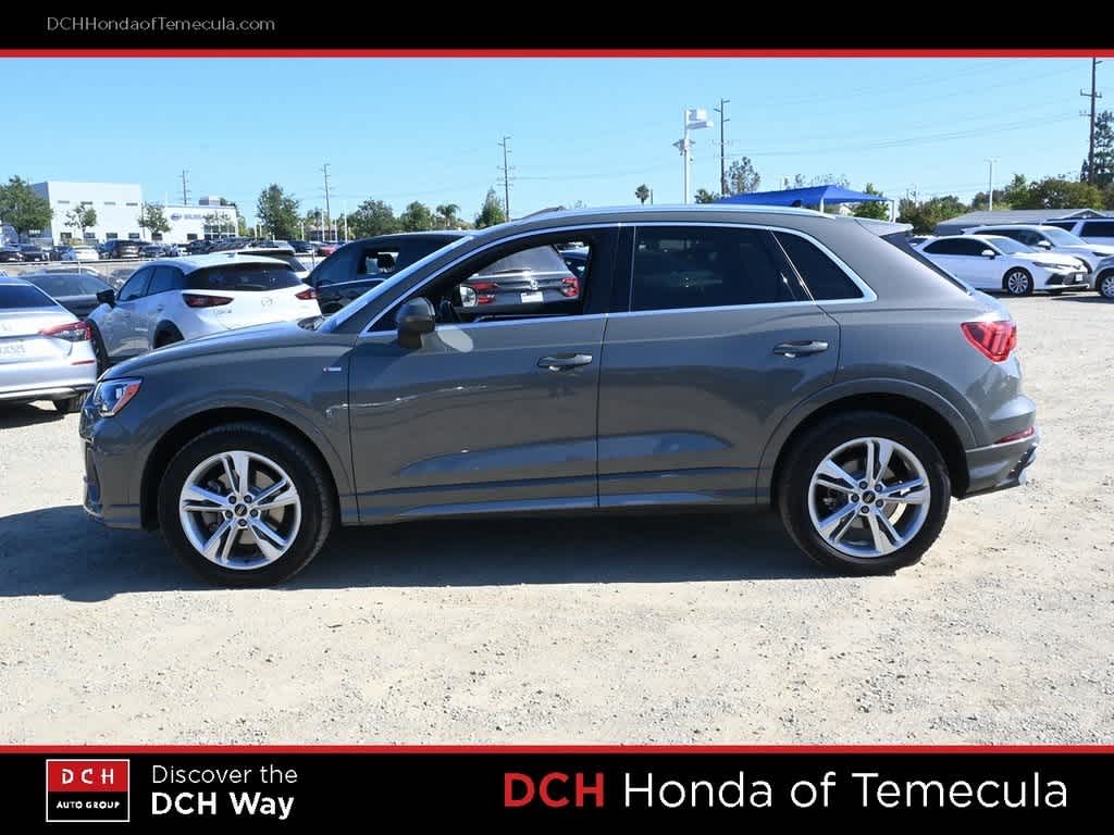 Thumbnail: 2021 Audi Q3 - 4