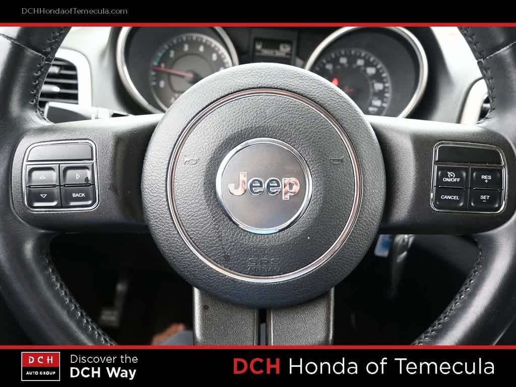 Thumbnail: 2012 Jeep Grand Cherokee - 9