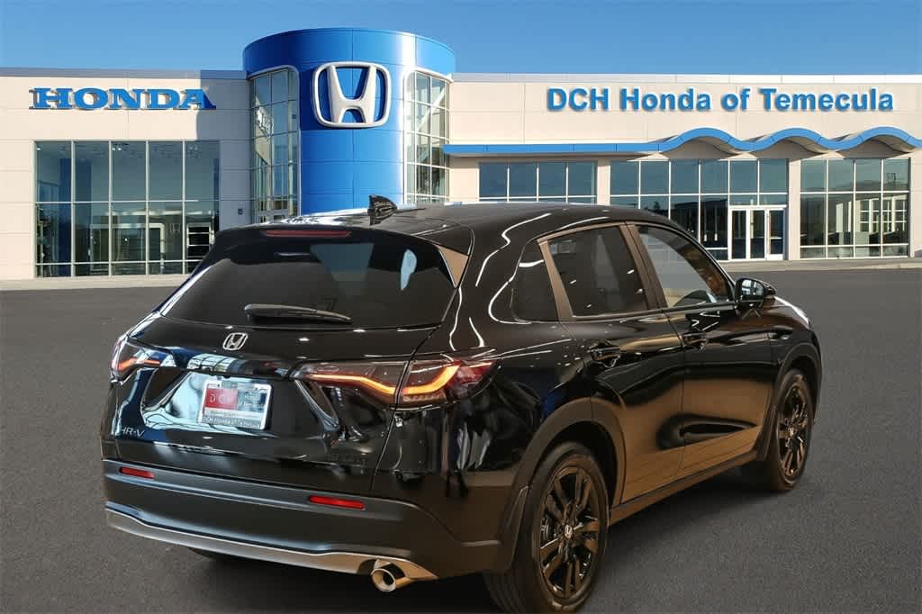 Thumbnail: 2026 Honda HR-V - 4