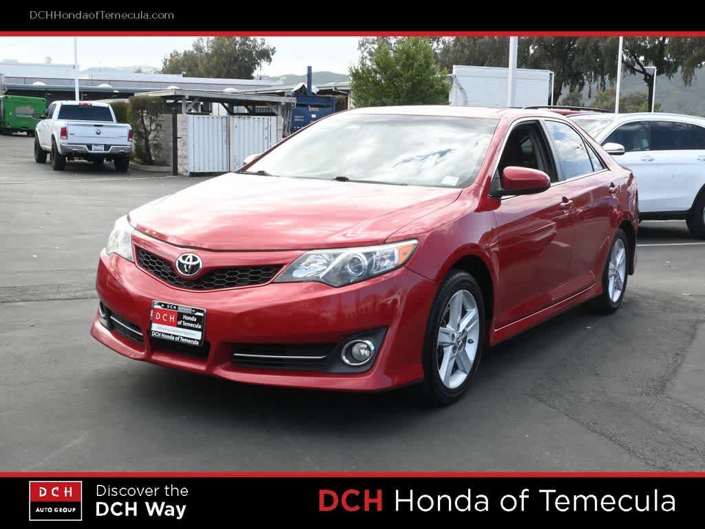 2014 Toyota Camry SE -
                  Temecula, CA