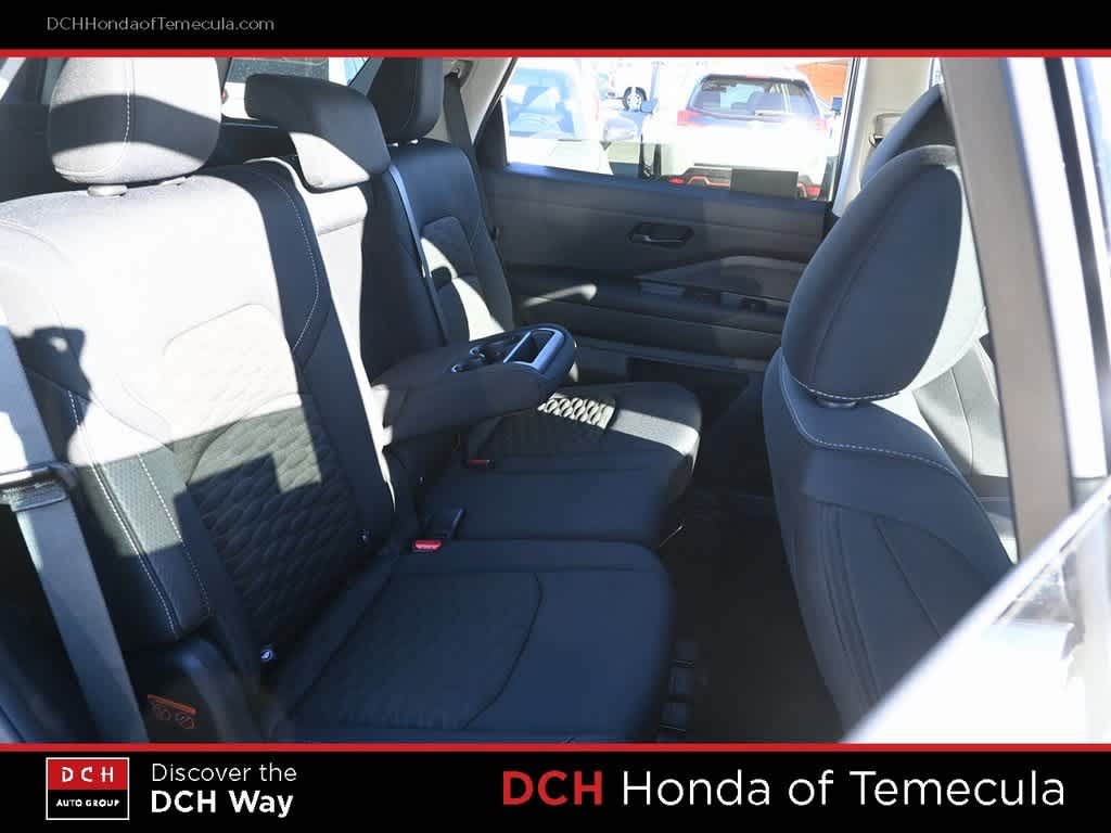 Thumbnail: 2024 Nissan Pathfinder - 19