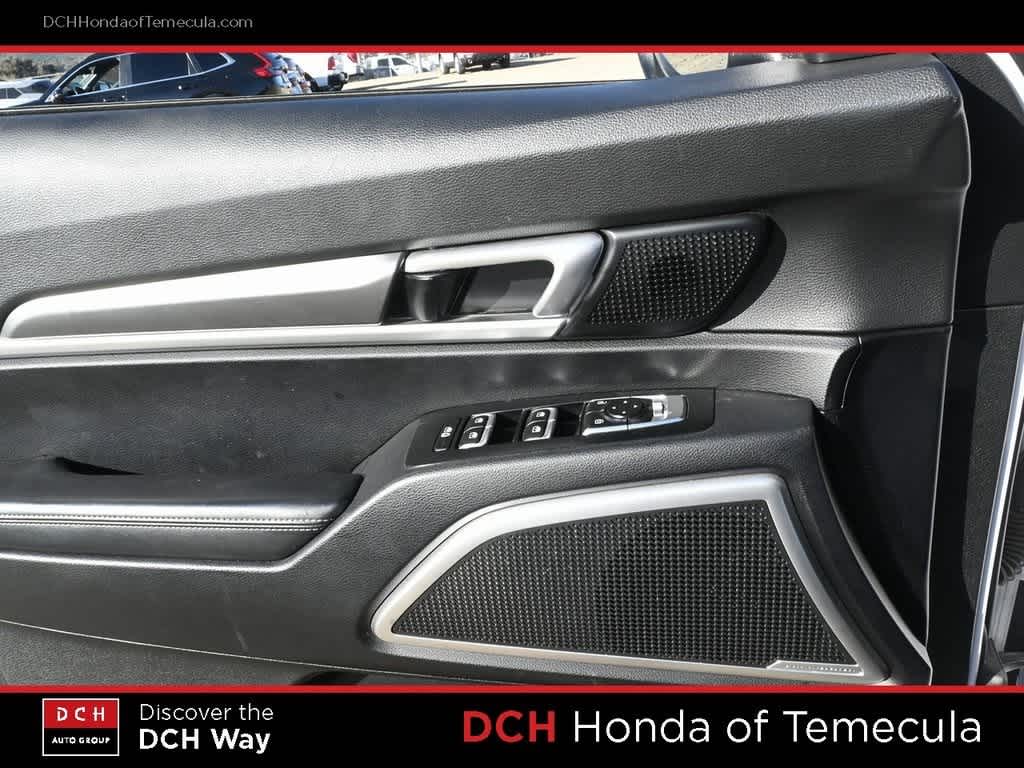 Thumbnail: 2022 Kia Telluride - 17