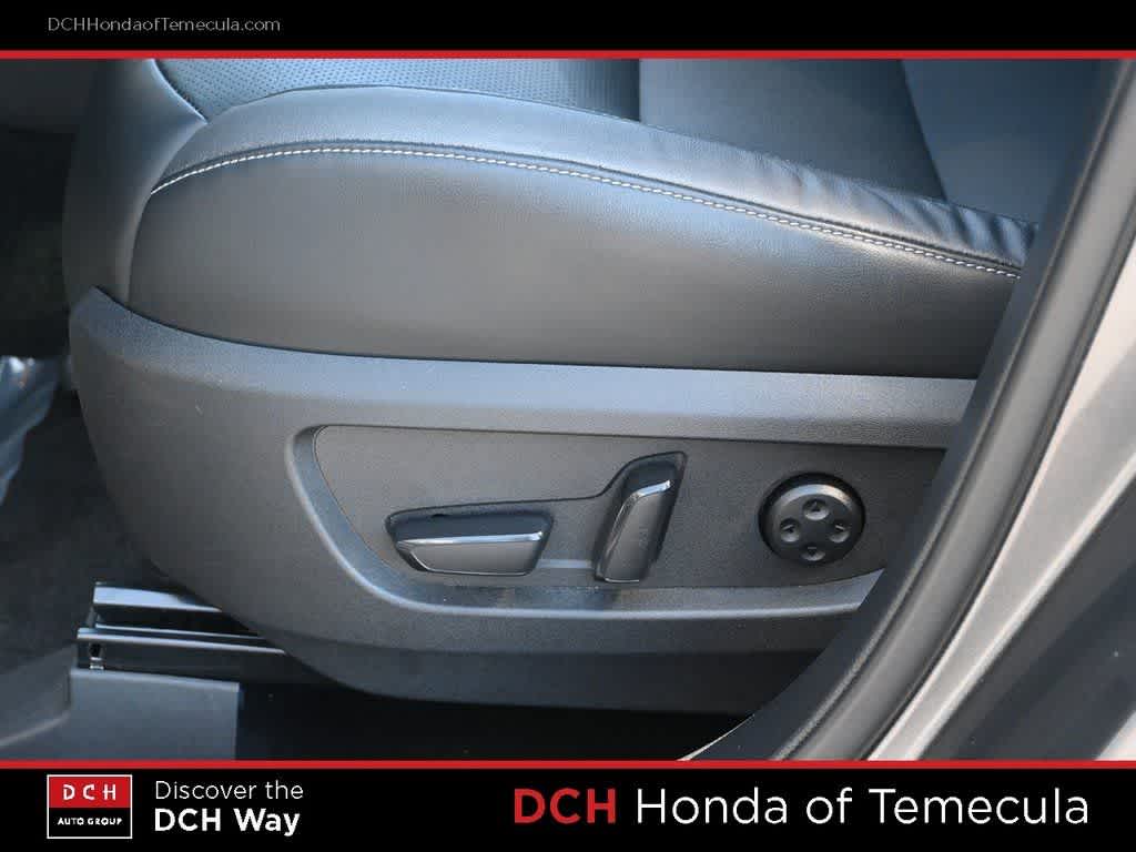 Thumbnail: 2022 INFINITI QX50 - 17