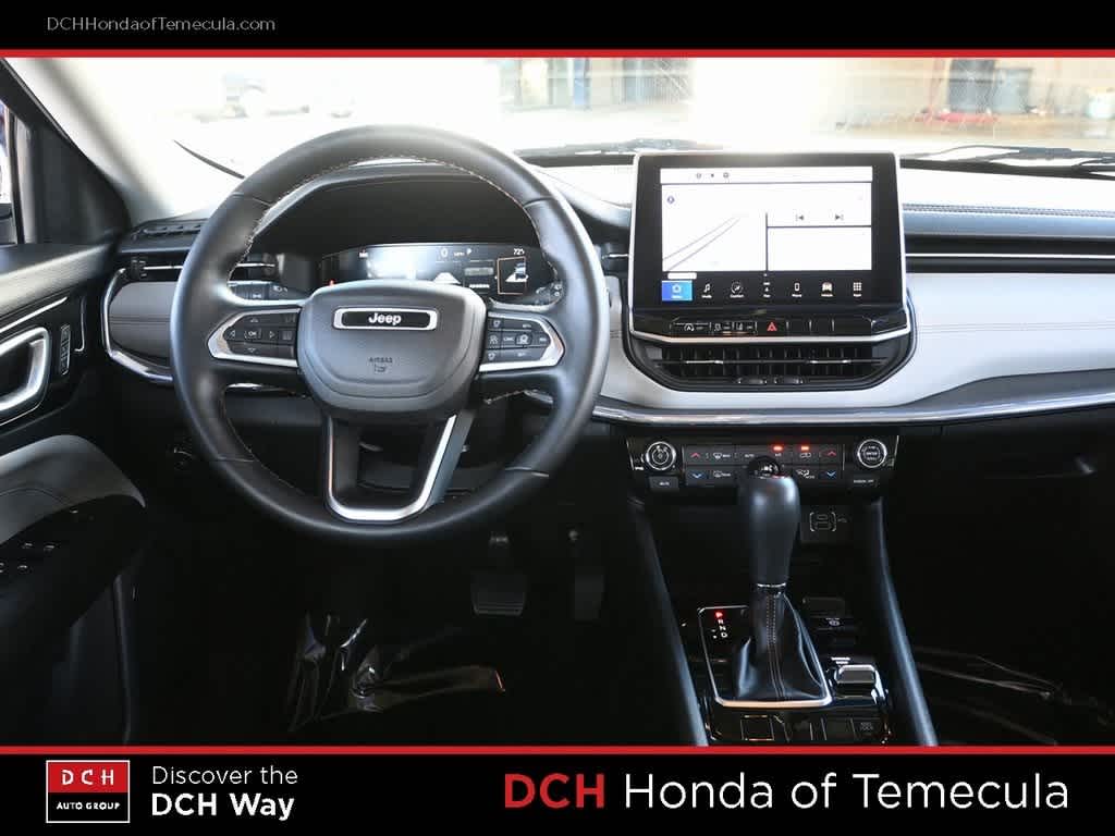 Thumbnail: 2022 Jeep Compass - 8