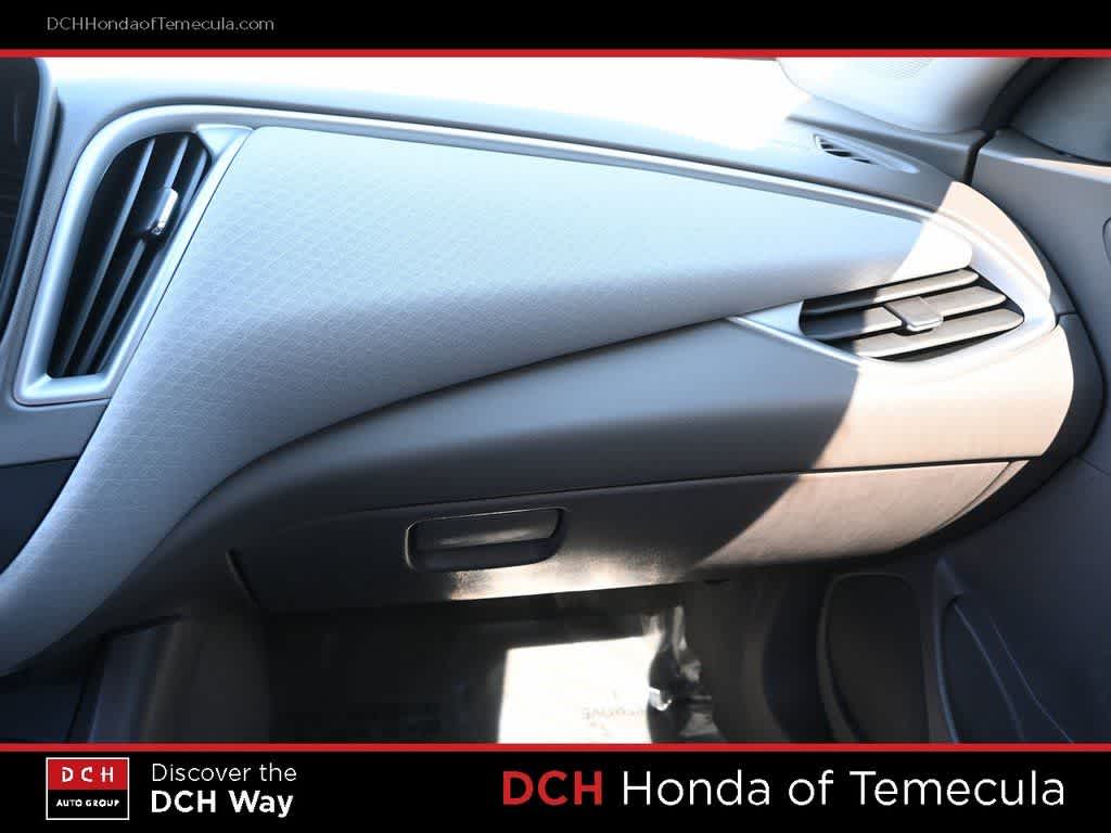 Thumbnail: 2022 Chevrolet Malibu - 14