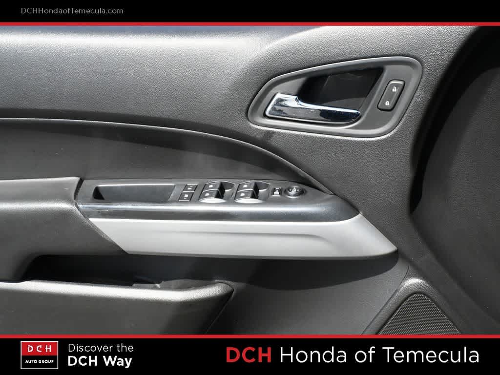 Thumbnail: 2018 Chevrolet Colorado - 16