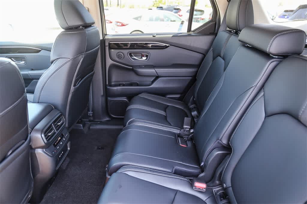 Thumbnail: 2025 Honda Pilot - 19