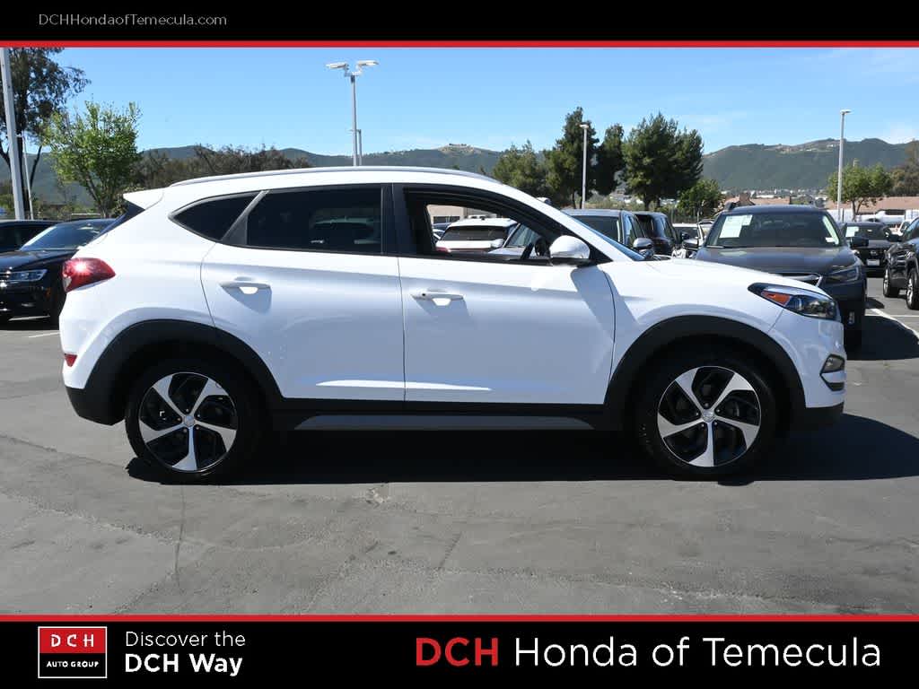 Thumbnail: 2017 Hyundai Tucson - 5