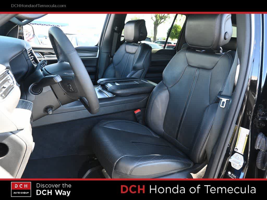 Thumbnail: 2024 Jeep Wagoneer - 18