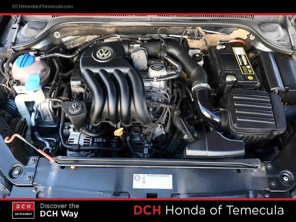 Thumbnail: 2011 Volkswagen Jetta - 23
