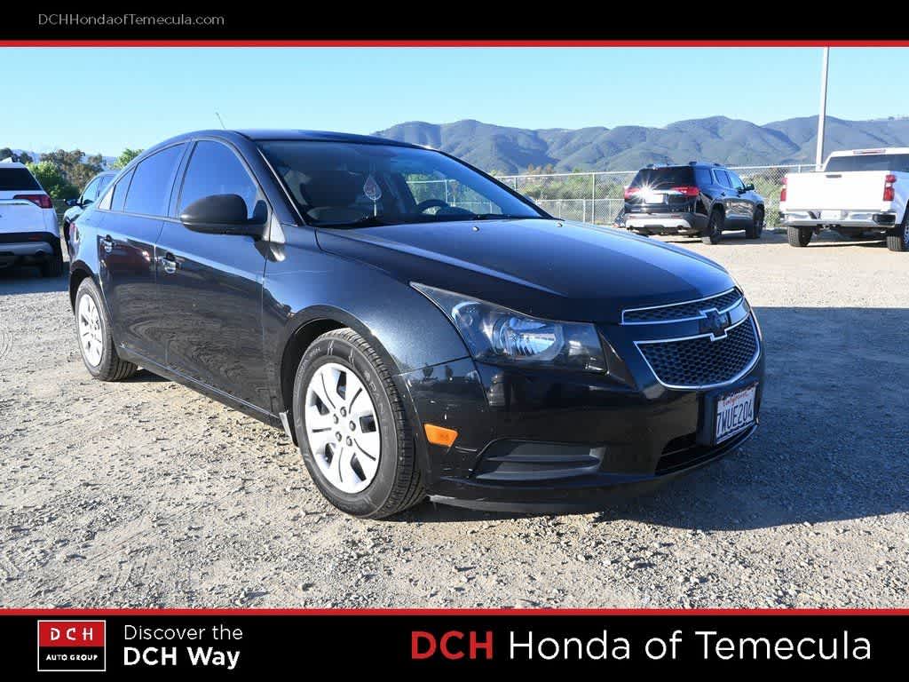 Thumbnail: 2013 Chevrolet Cruze - 3