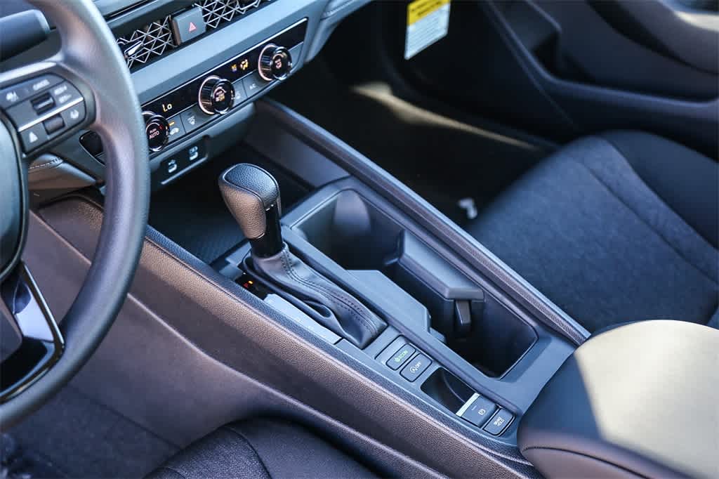 2025 Honda Accord LX 20