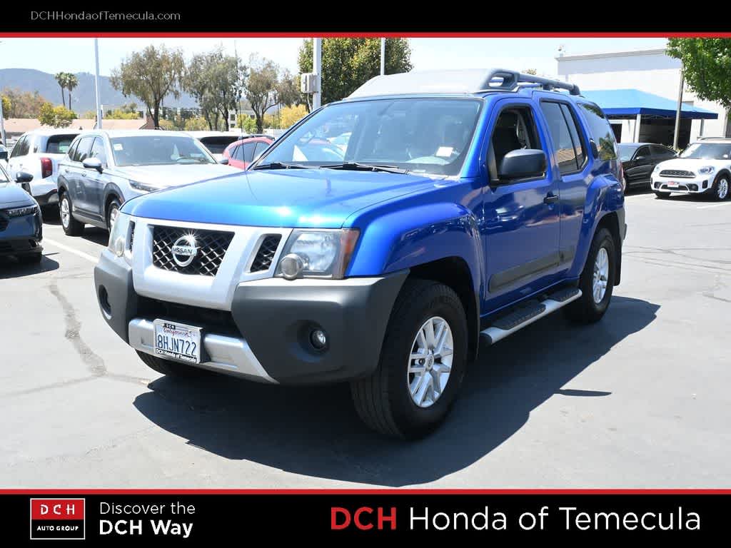 2015 Nissan Xterra S — photo 1 of 24