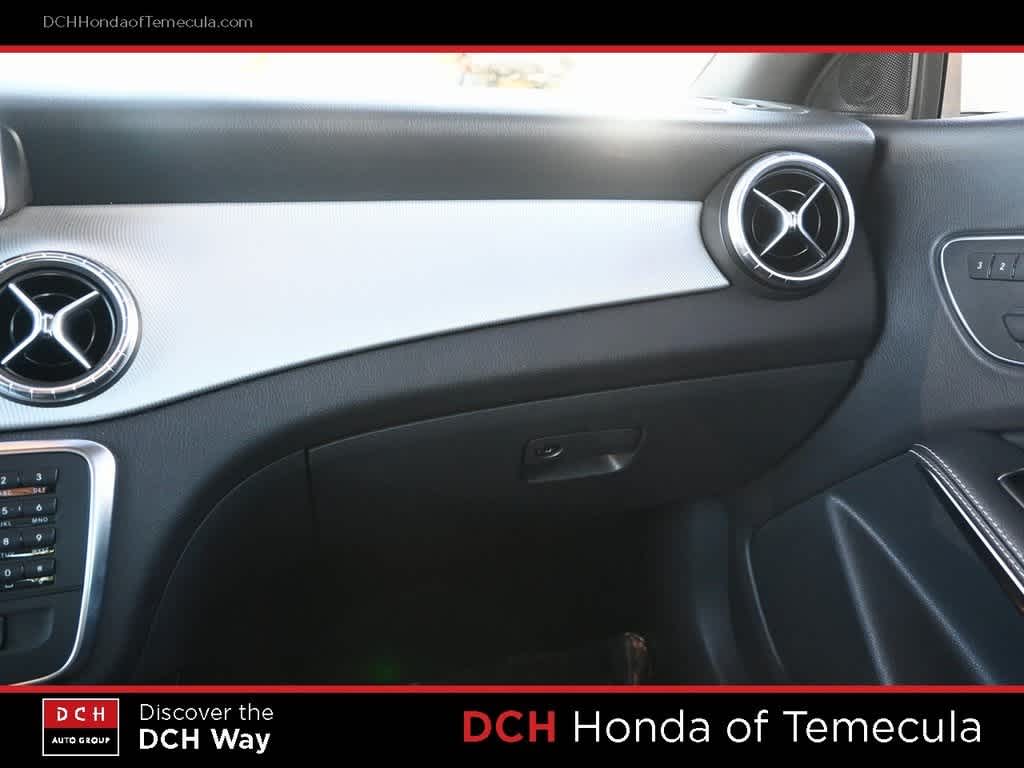 Thumbnail: 2014 Mercedes-Benz CLA - 14