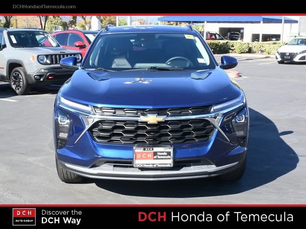 Thumbnail: 2024 Chevrolet Trax - 2