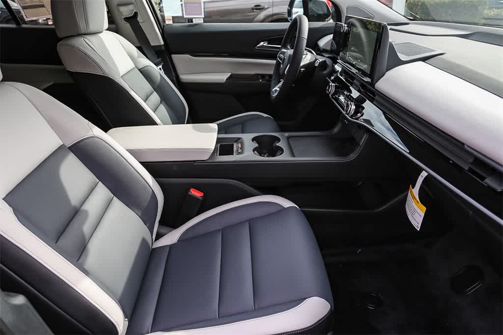 Thumbnail: 2026 Honda Prologue - 17