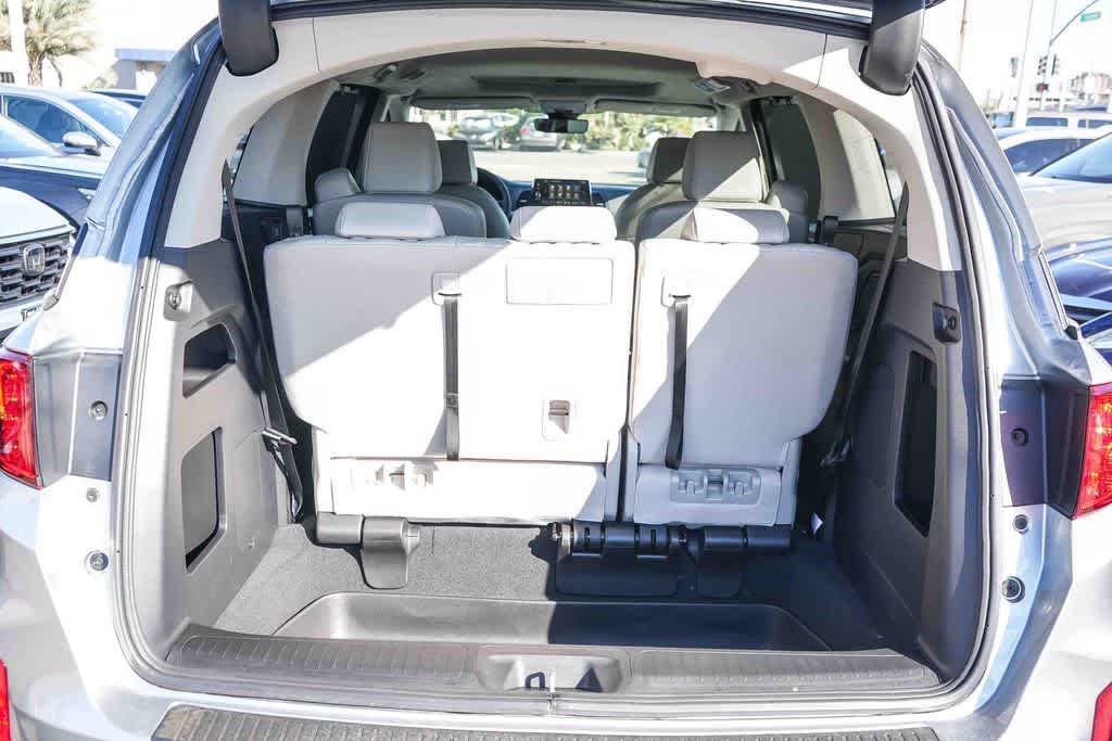 Thumbnail: 2026 Honda Odyssey - 12