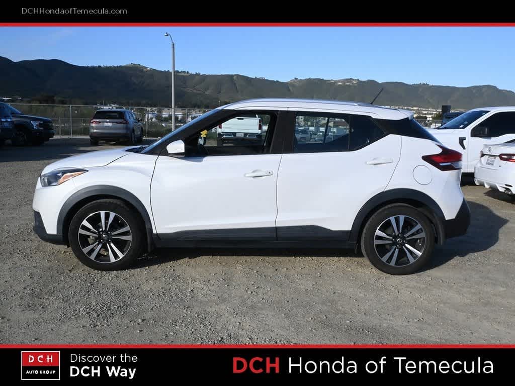 Thumbnail: 2019 Nissan Kicks - 4