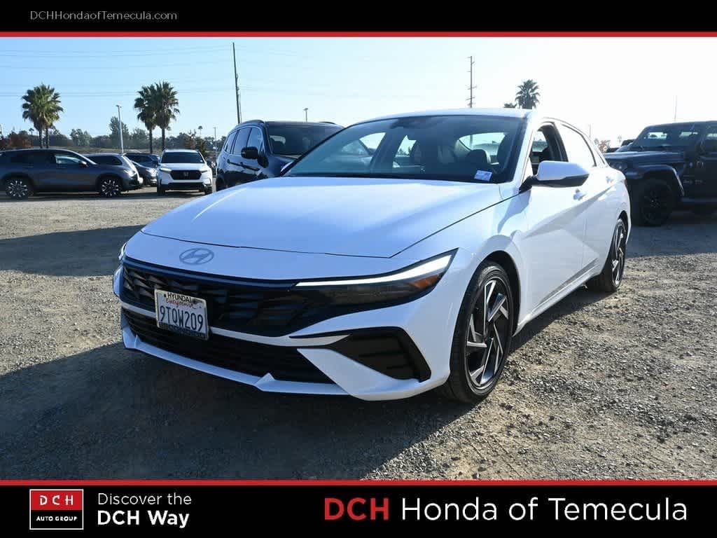 Used 2025 Hyundai Elantra Hybrid Limited Sedan