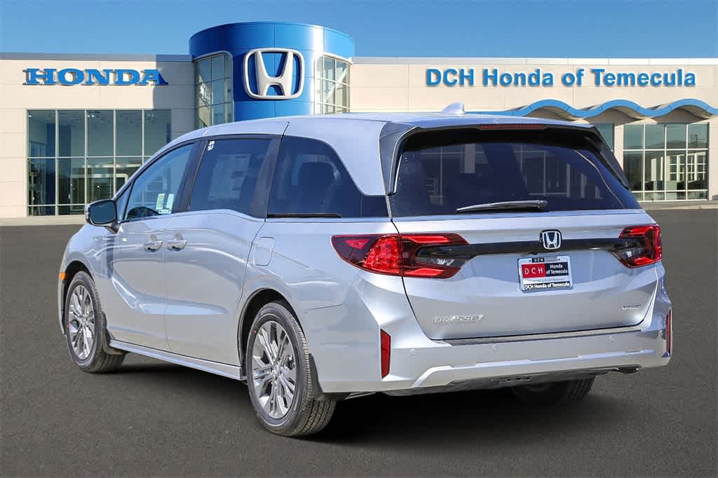 2025 Honda Odyssey Touring photo 4