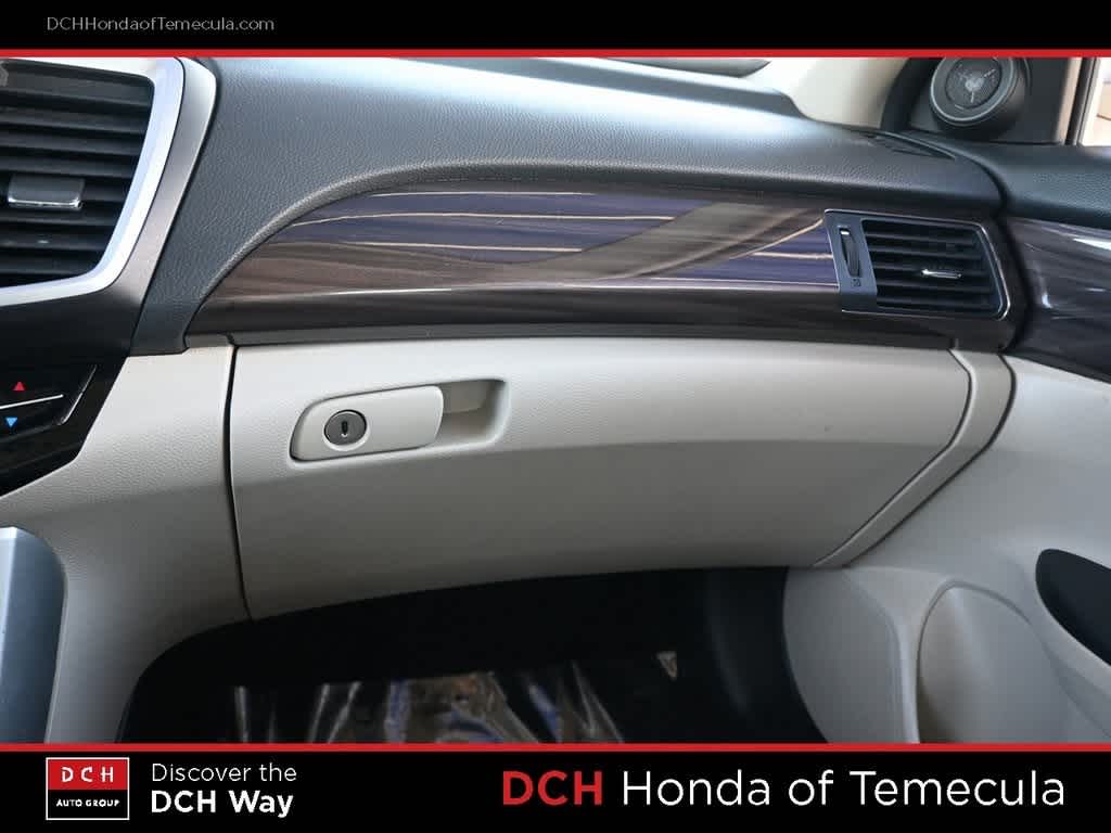 Thumbnail: 2017 Honda Accord - 14