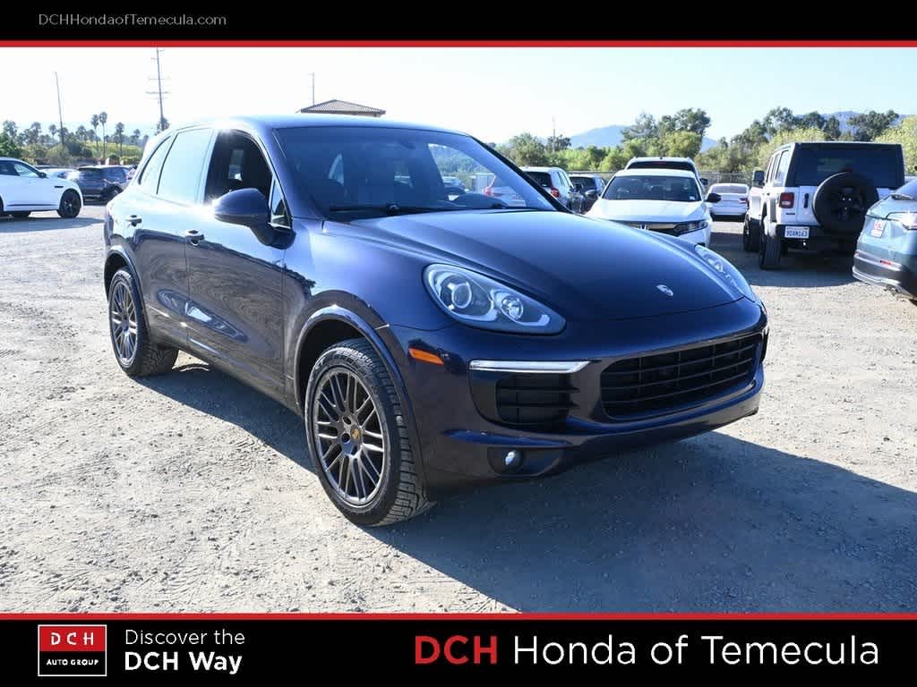 Thumbnail: 2017 Porsche Cayenne - 3