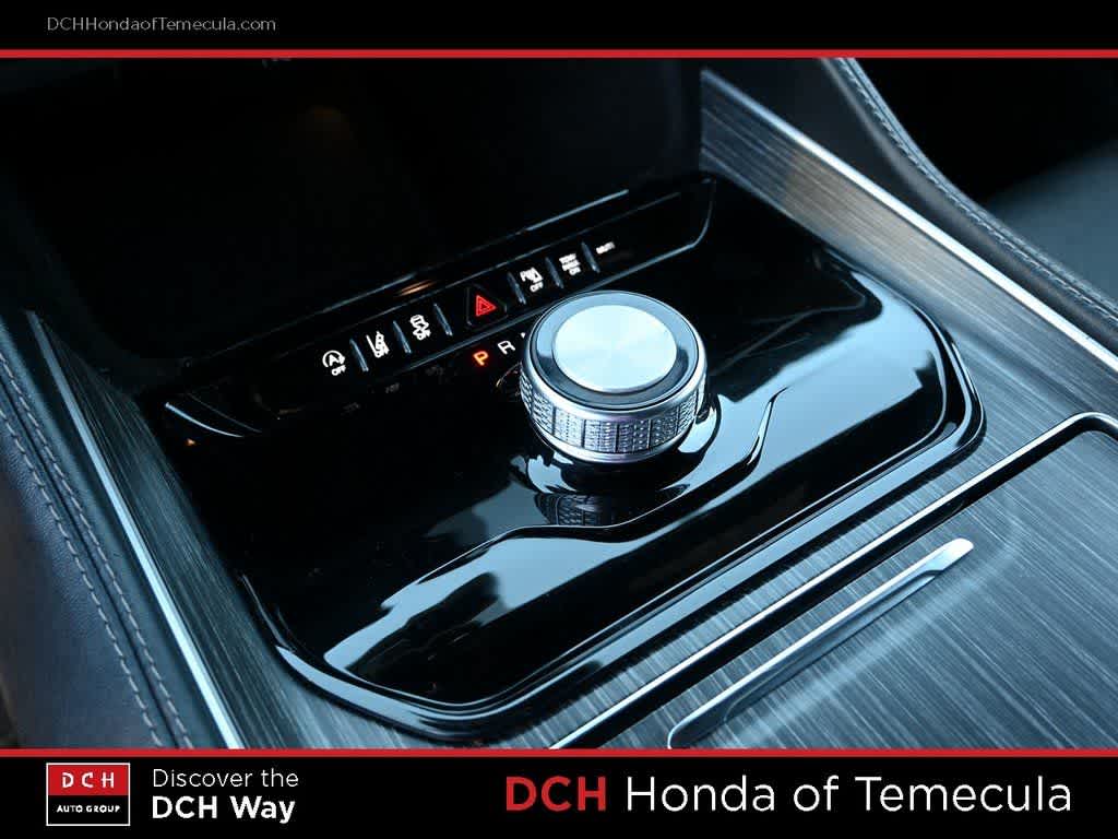 Thumbnail: 2024 Jeep Wagoneer - 11