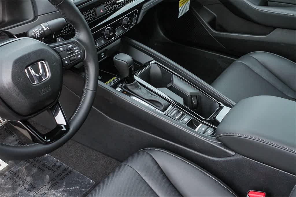 2025 Honda Accord Sport-L 20