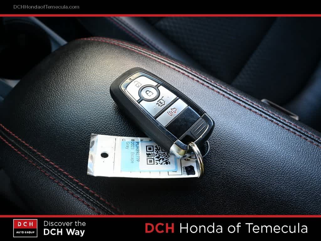 Thumbnail: 2023 Ford Escape - 15