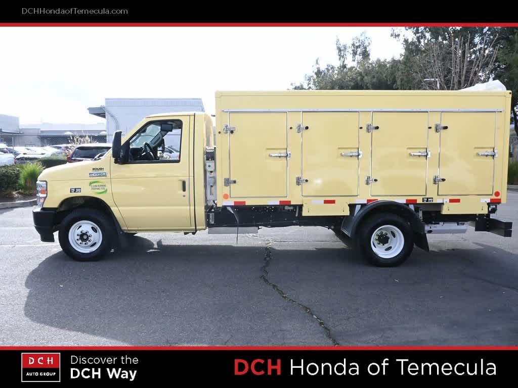 Thumbnail: 2022 Ford Econoline - 4