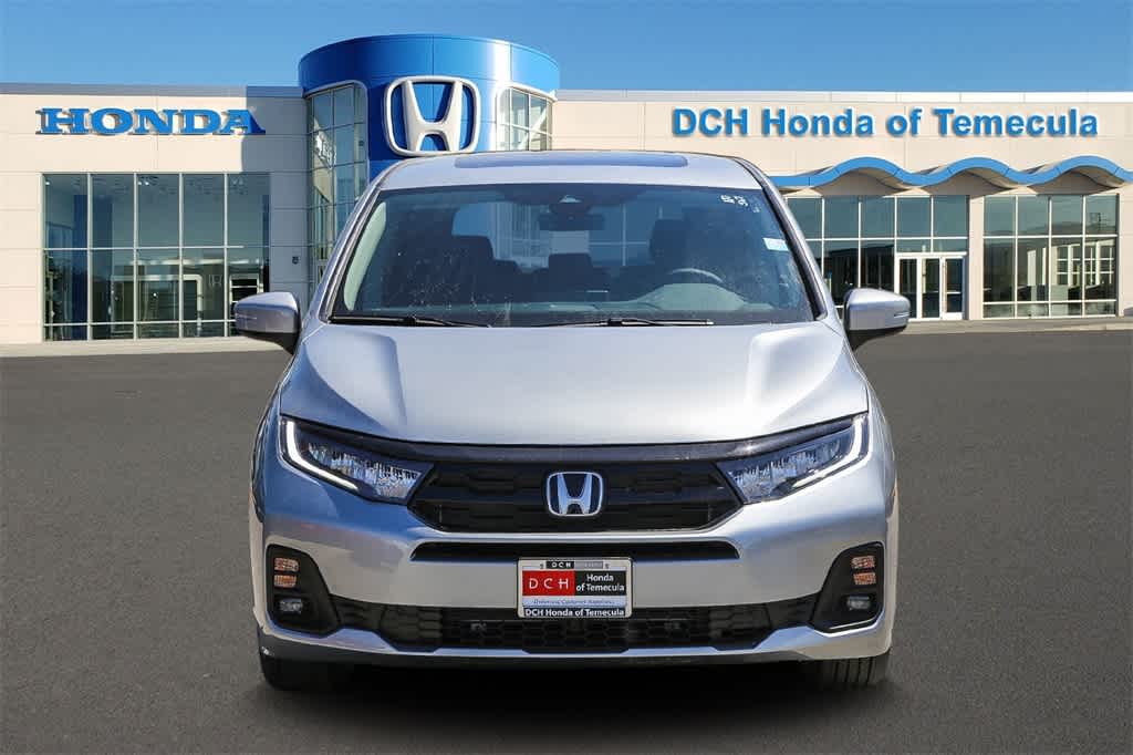 2025 Honda Odyssey Touring photo 2