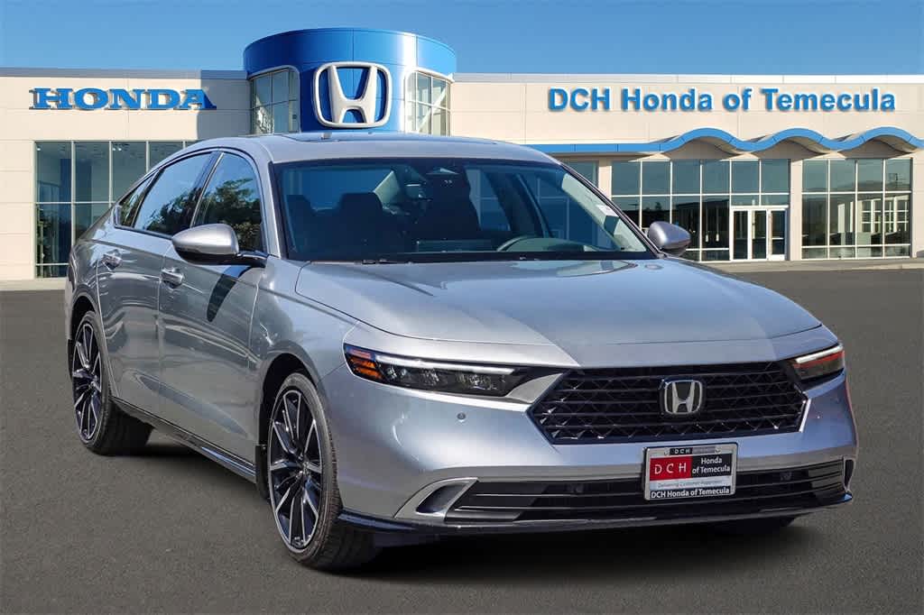 2024 Honda Accord Touring photo 3