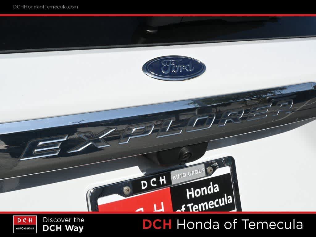 Thumbnail: 2021 Ford Explorer - 7