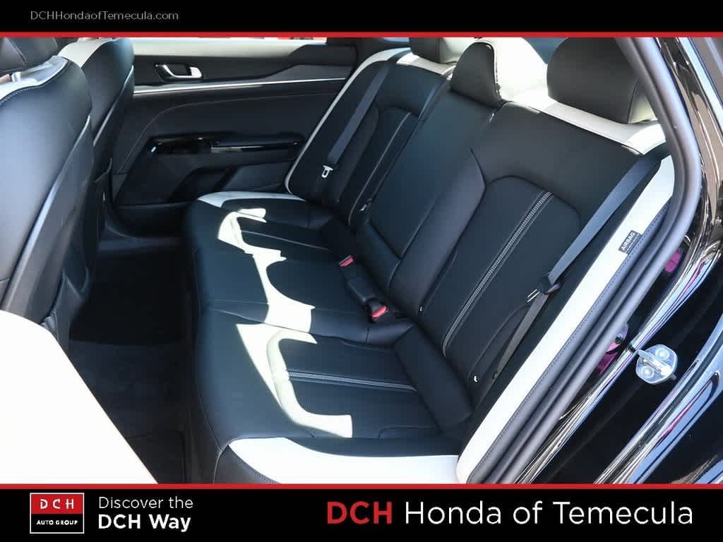 Thumbnail: 2025 Kia K5 - 18