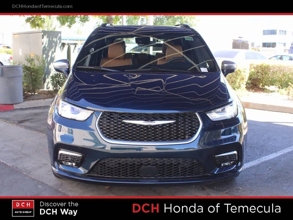 Used 2022 Chrysler Pacifica Hybrid Pinnacle Hybrid with VIN 2C4RC1N74NR185225 for sale in Temecula, CA