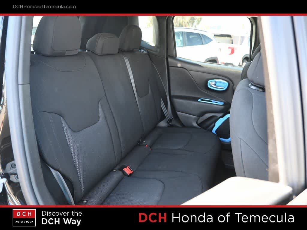 Thumbnail: 2022 Jeep Renegade - 20