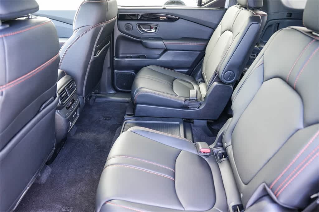 2025 Honda Pilot TrailSport 19