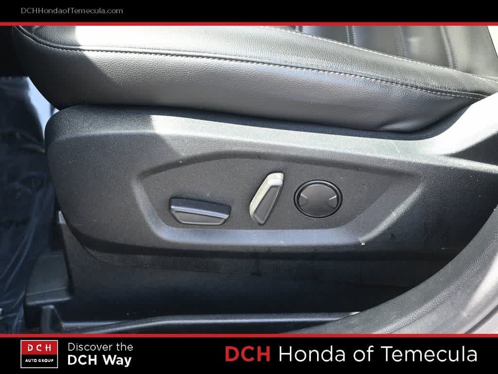 Thumbnail: 2022 Ford Edge - 17