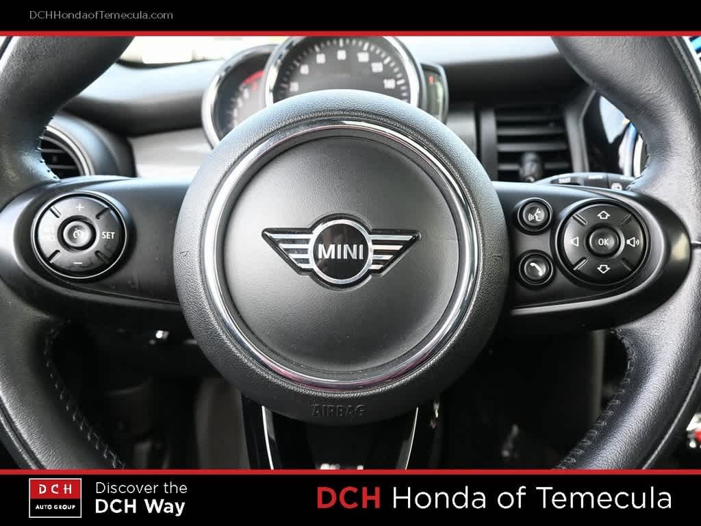 Thumbnail: 2021 MINI Cooper Hardtop - 8