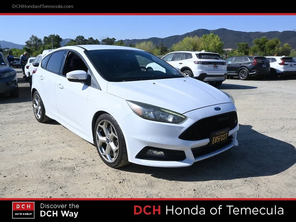 Thumbnail: 2016 Ford Focus - 3